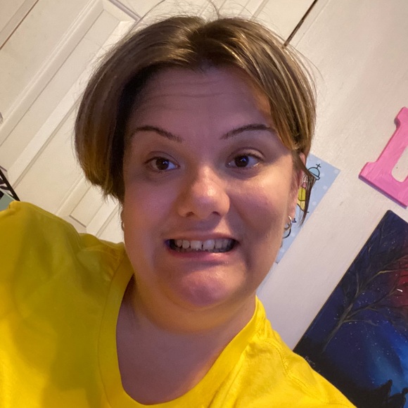 Meet your Posher, Lindsay - Picture 1 of 1